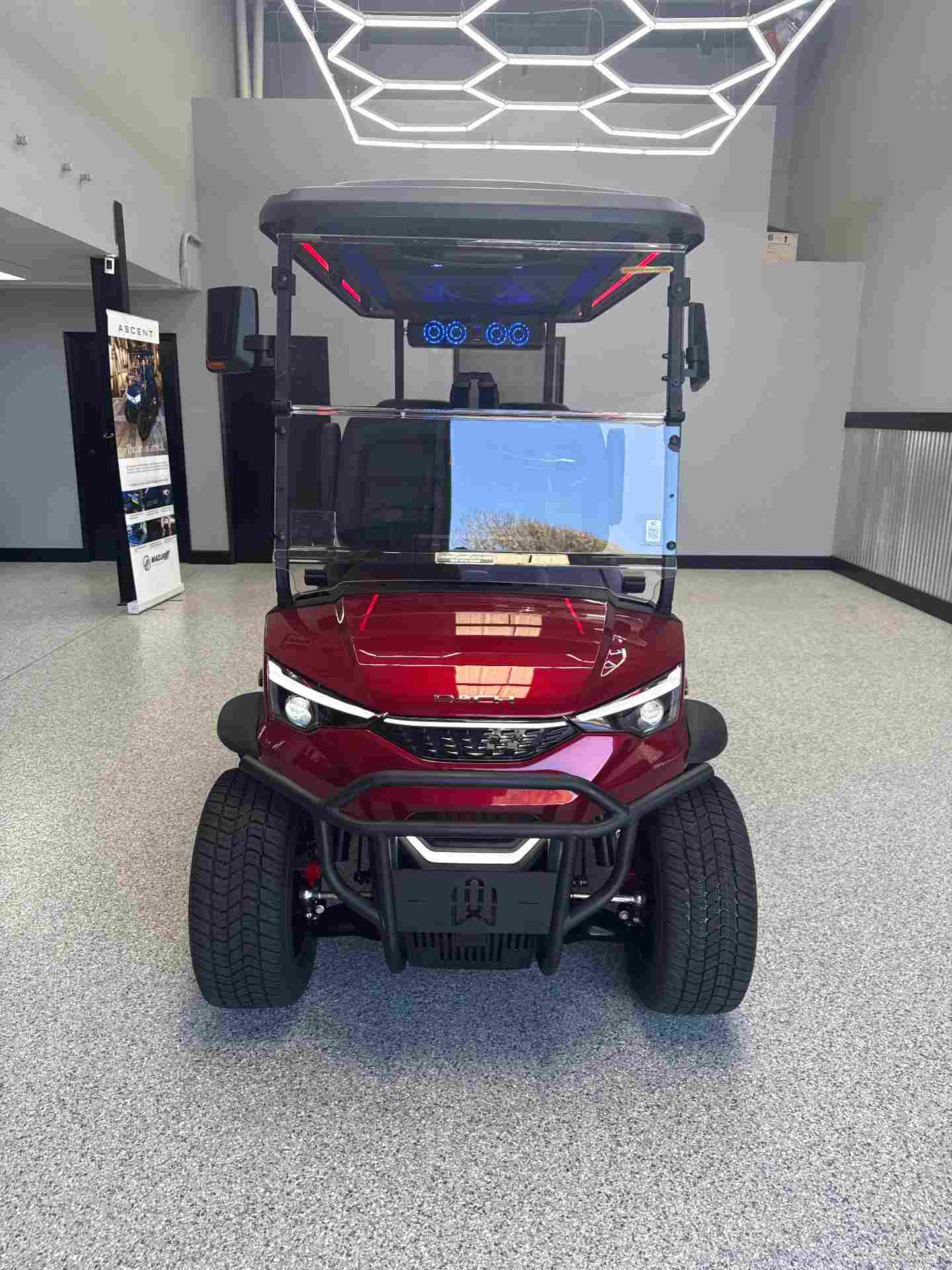 New 2026 Dach Apollo Gen 2 in Red — photo 2 of 12