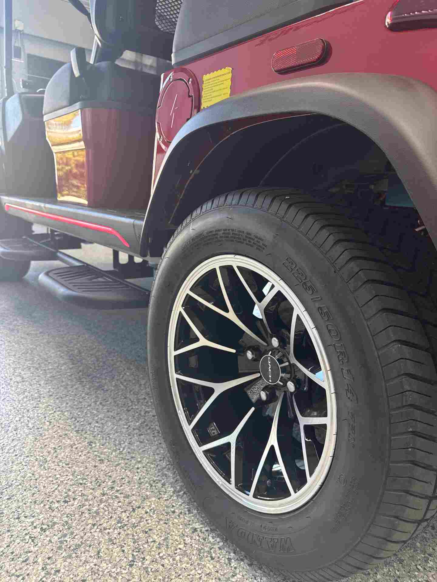 New 2026 Dach Apollo Gen 2 in Red — photo 12 of 12