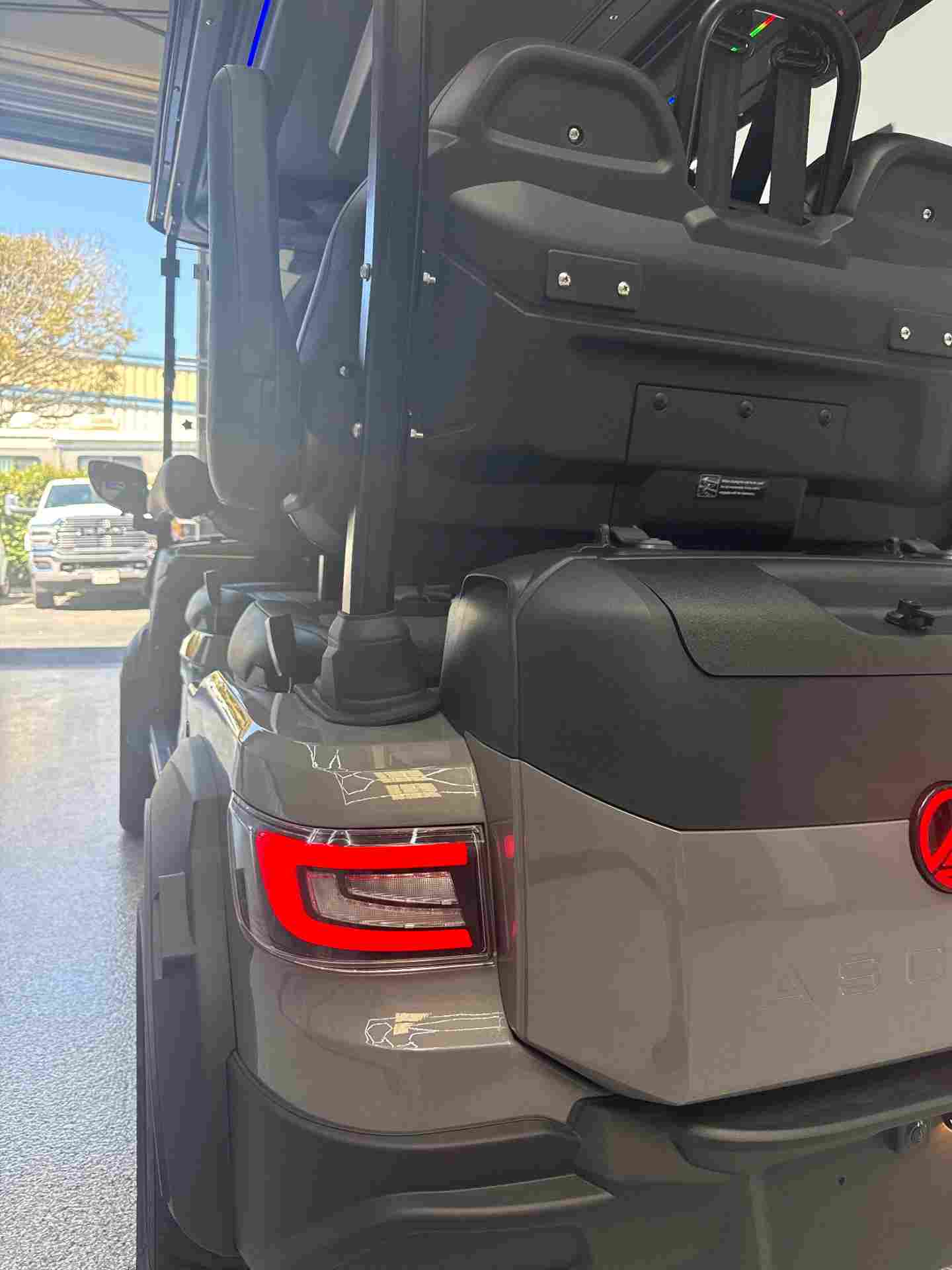 Used 2026 Madjax Ascent in Gray — photo 12 of 13
