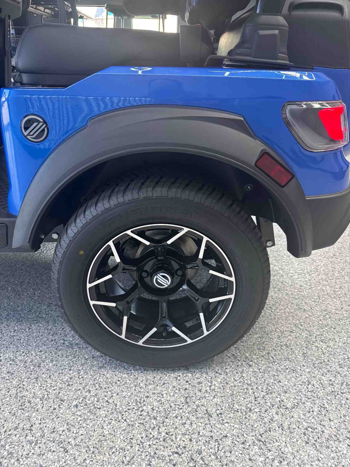 20260911_143715341_1-3 New 2026 Madjax Ascent in Blue — photo 12 of 13