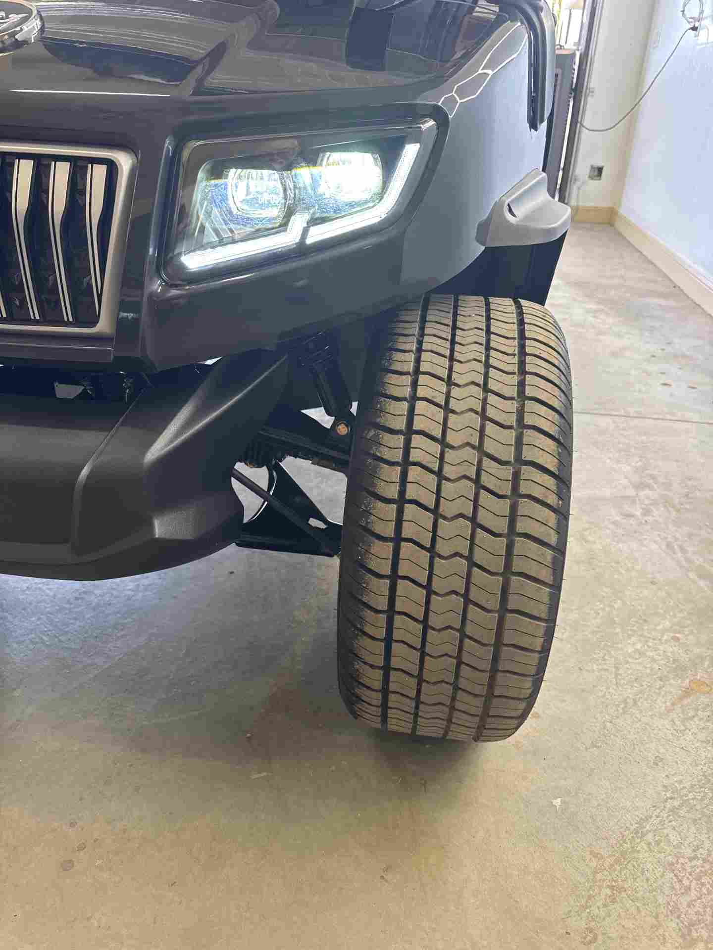 New 2027 Evolution D5 Ranger 4 Plus in Arctic Gray — photo 4 of 8