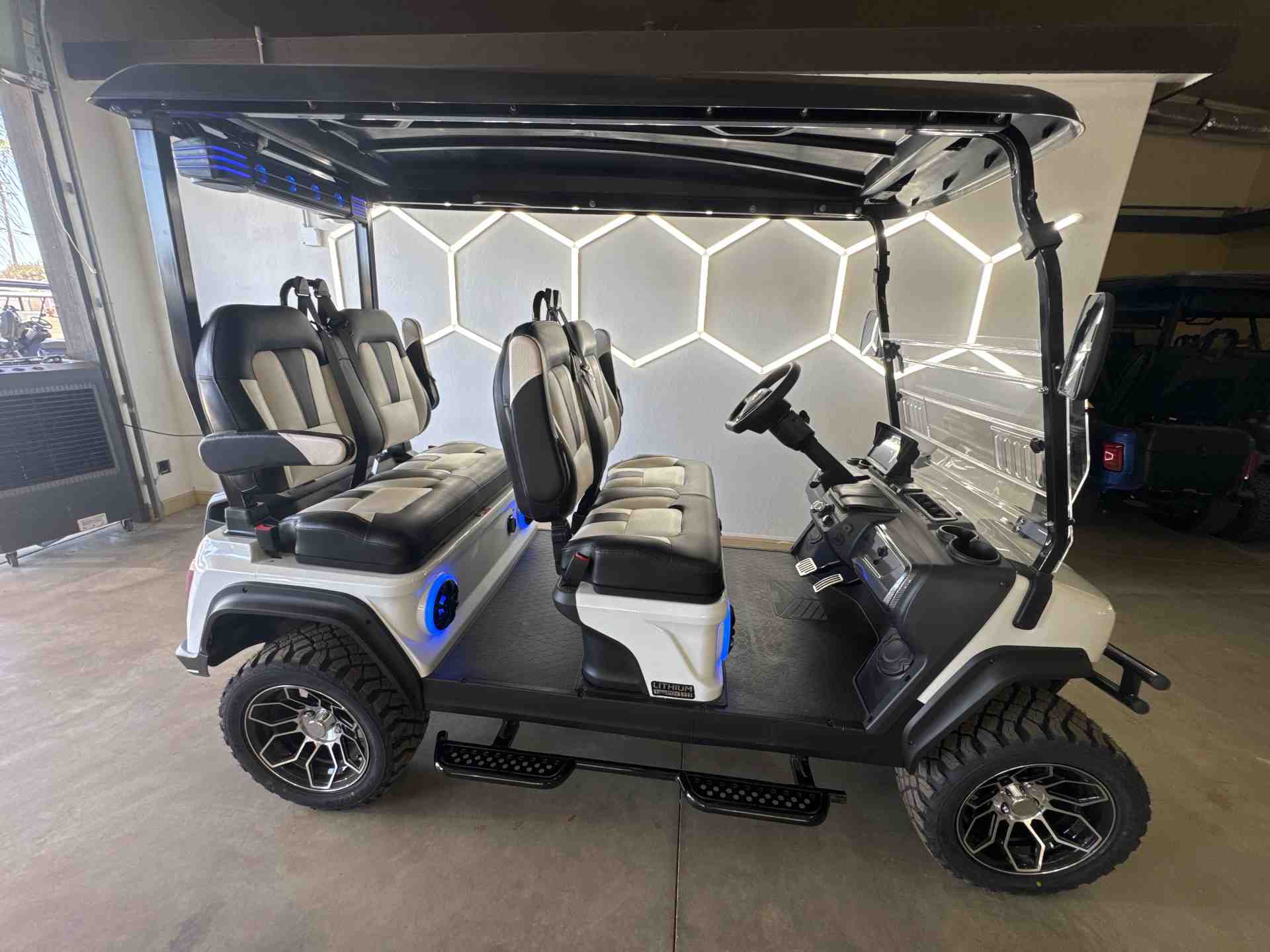 New 2027 Evolution D5 Maverick 4 Plus in Pearl White — photo 1 of 8