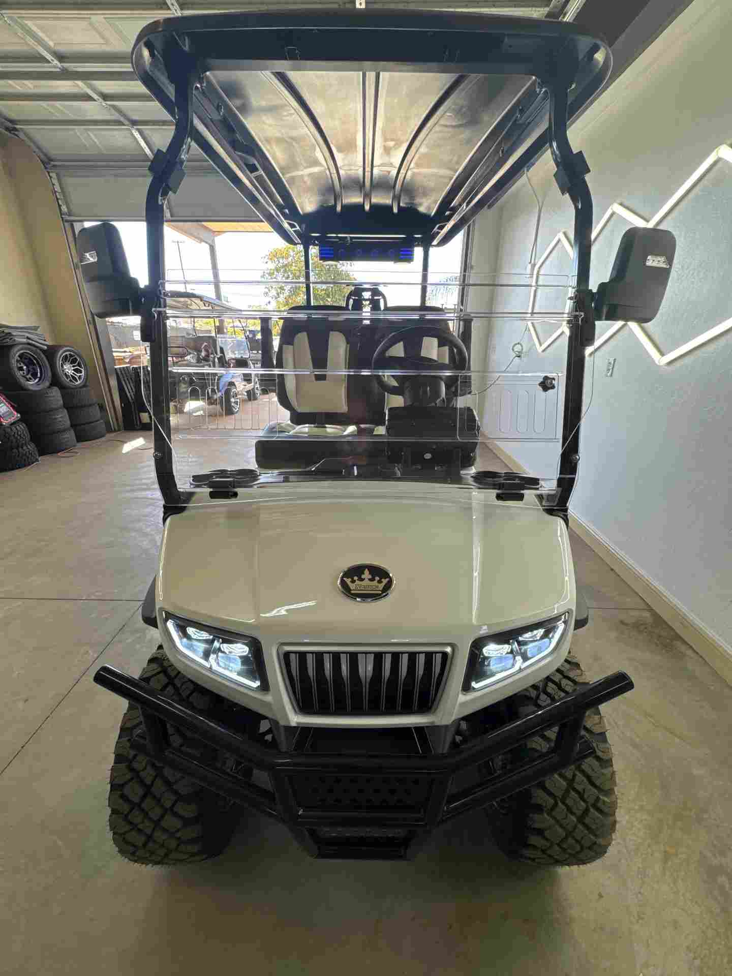 New 2027 Evolution D5 Maverick 4 Plus in Pearl White — photo 2 of 8