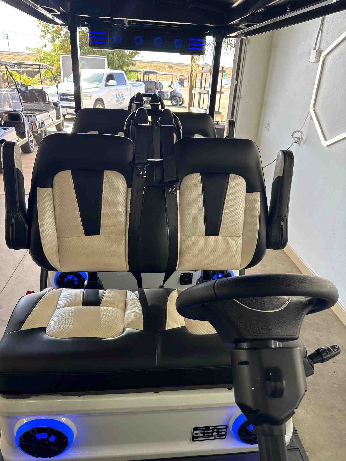 New 2027 Evolution D5 Maverick 4 Plus in Pearl White — photo 6 of 8