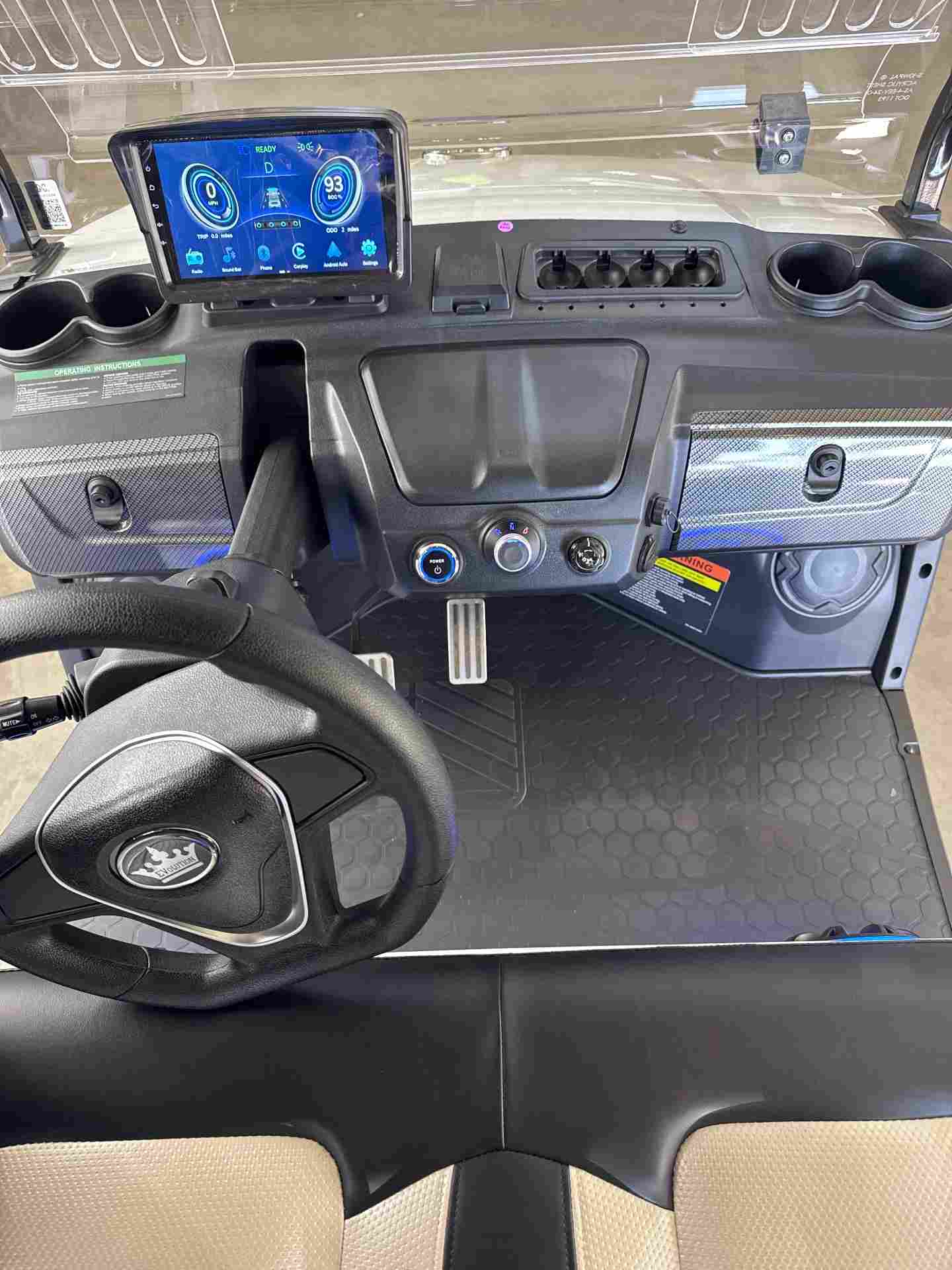 New 2027 Evolution D5 Maverick 4 Plus in Pearl White — photo 8 of 8