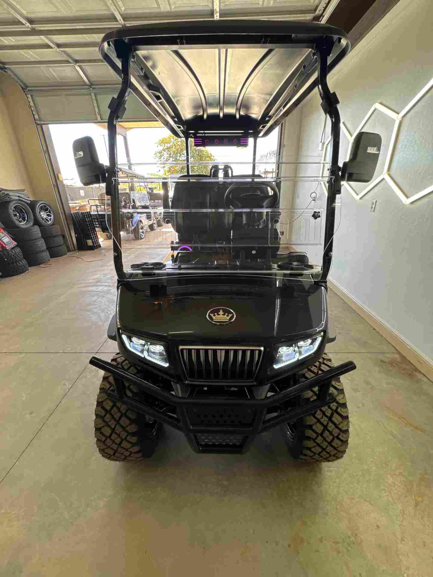 New 2027 Evolution D5 Maverick 4 Plus in Arctic Gray — photo 2 of 8