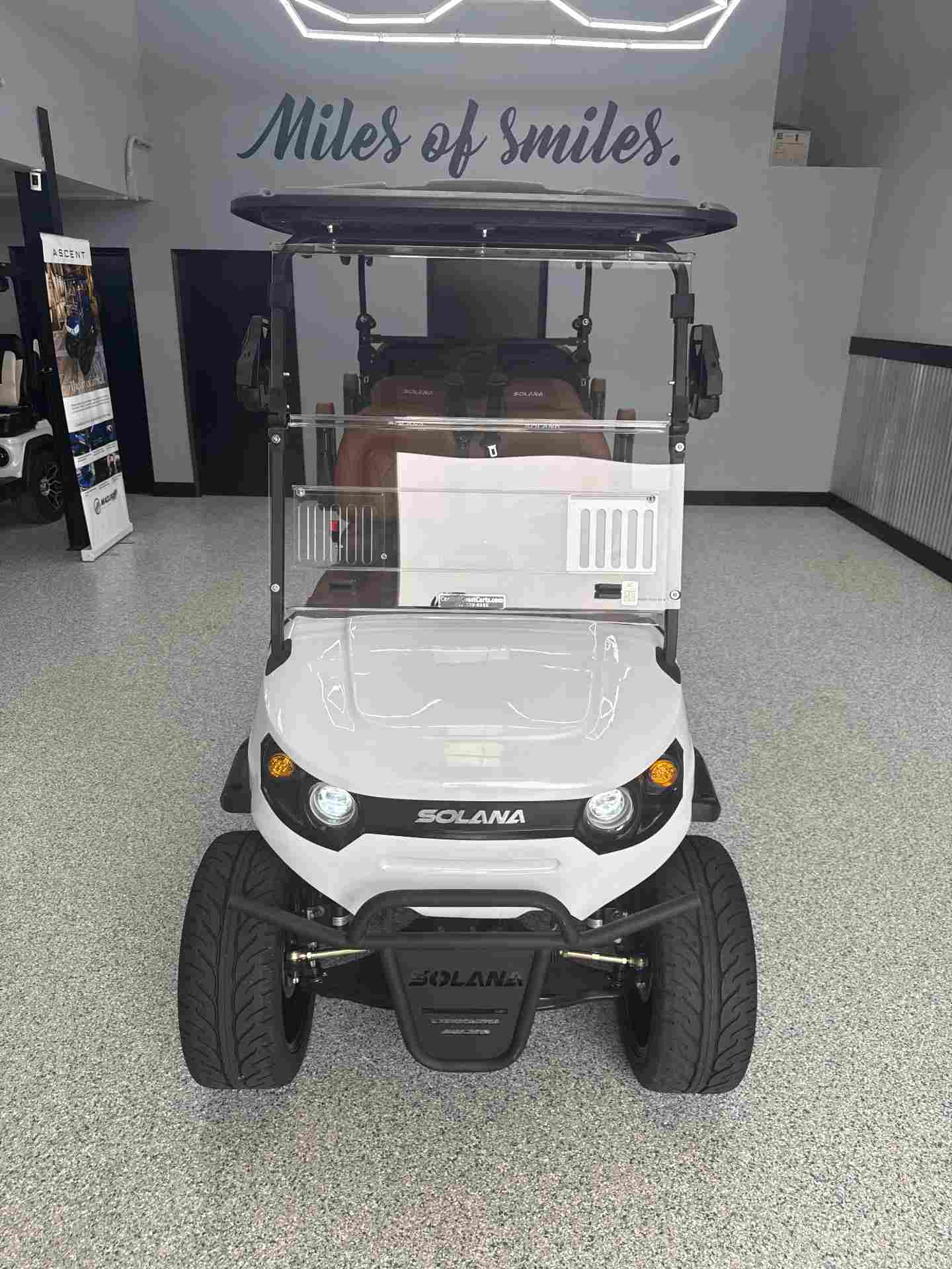 New 2026 Solana F 6P in White — photo 2 of 12