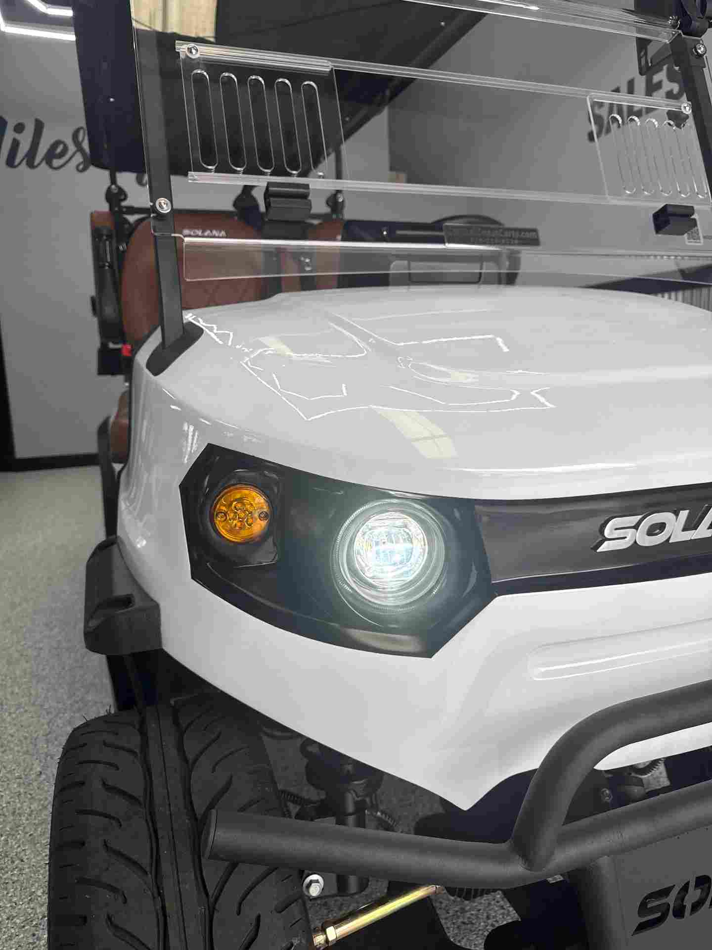 New 2026 Solana F 6P in White — photo 4 of 12