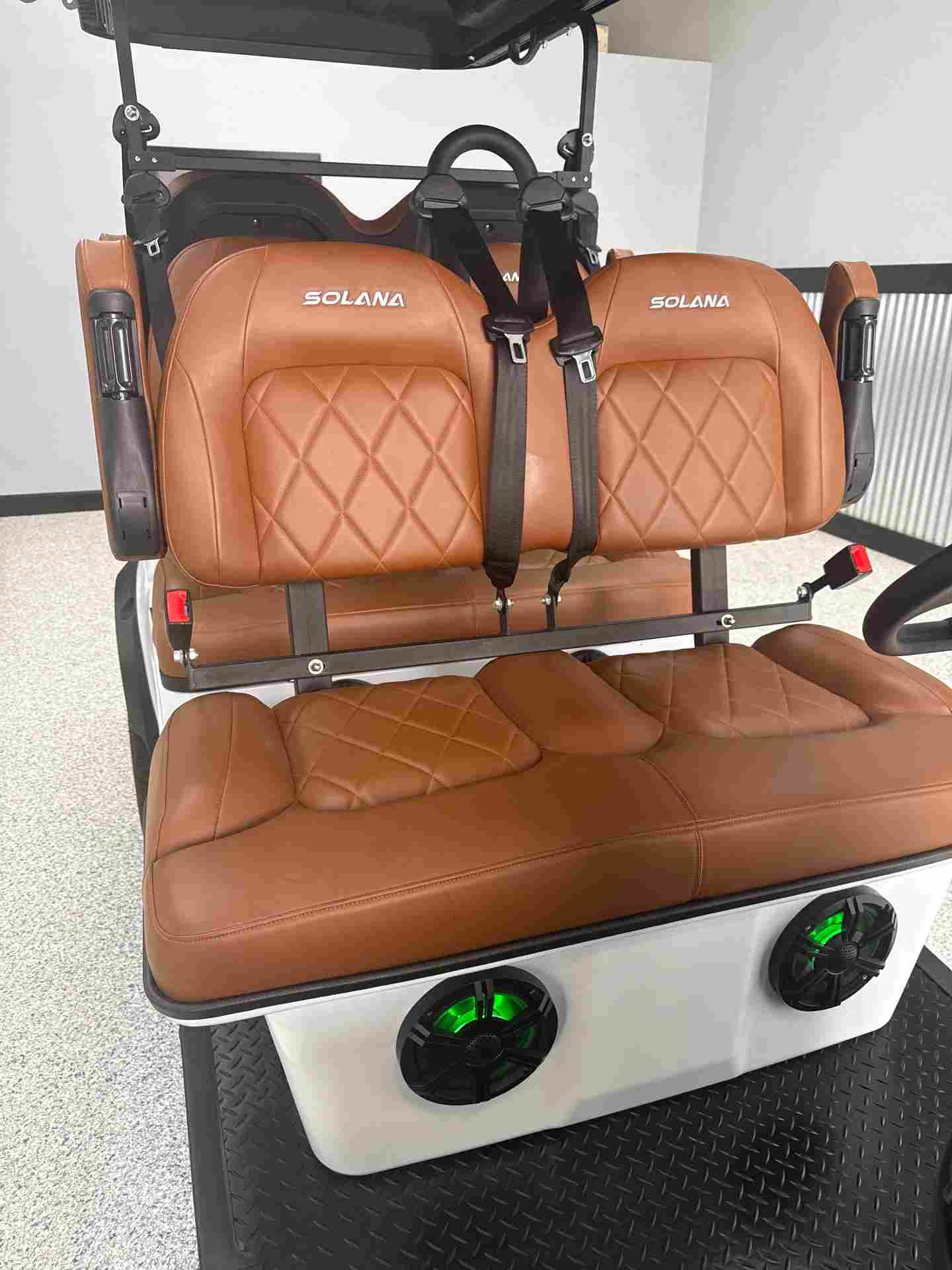 New 2026 Solana F 6P in White — photo 5 of 12