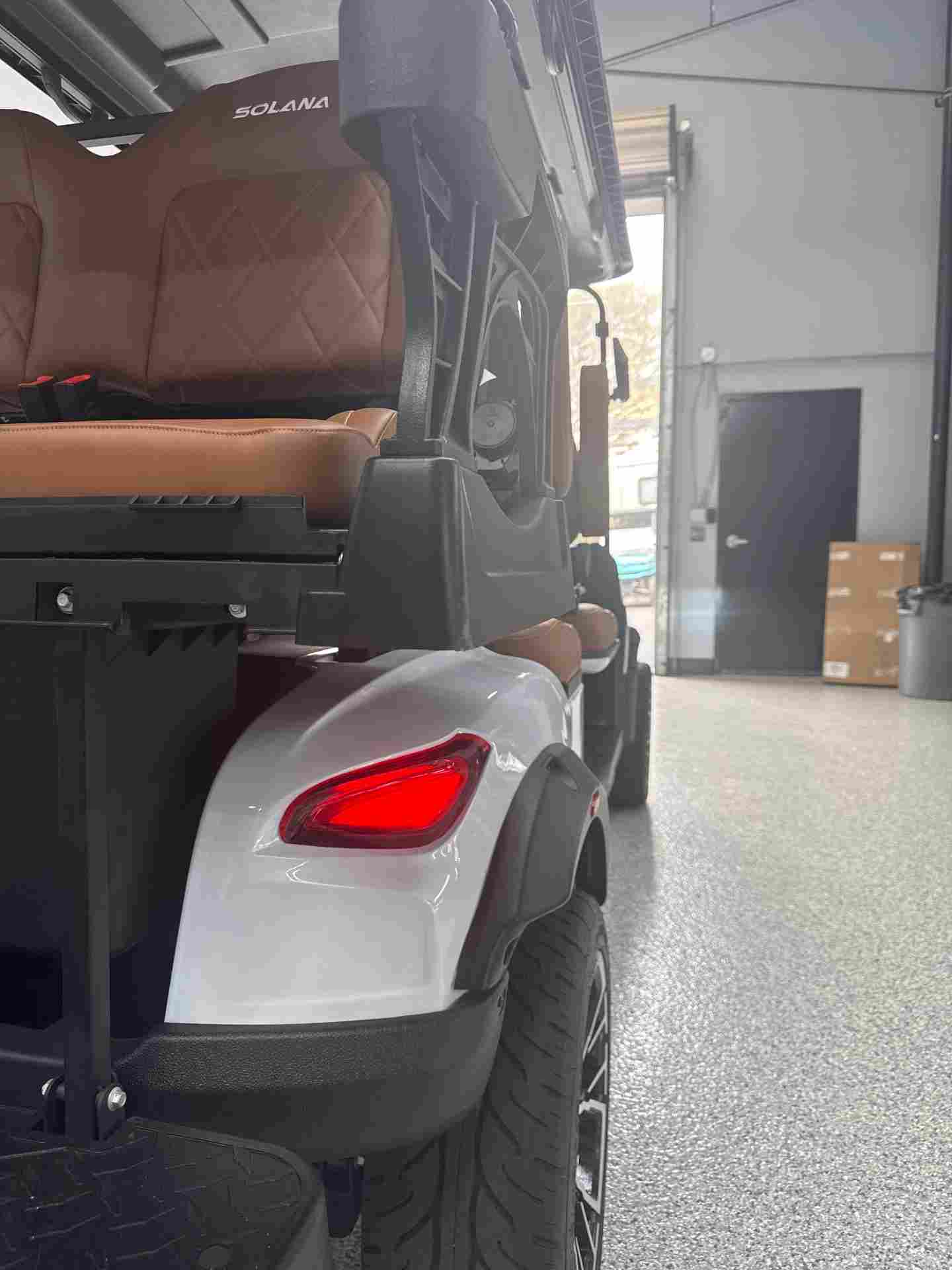 New 2026 Solana F 6P in White — photo 10 of 12