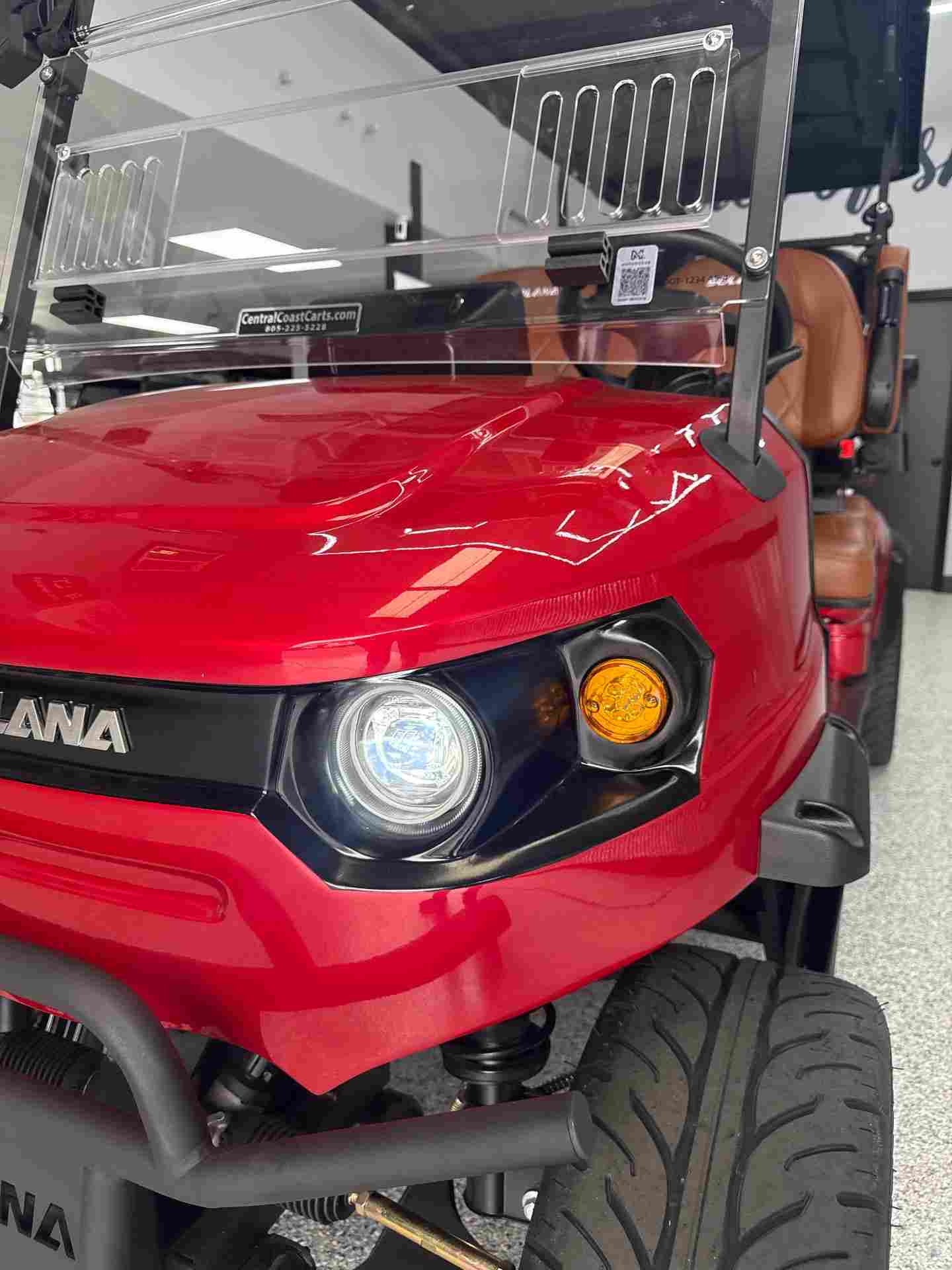 New 2026 Solana F 6P in Red — photo 3 of 12
