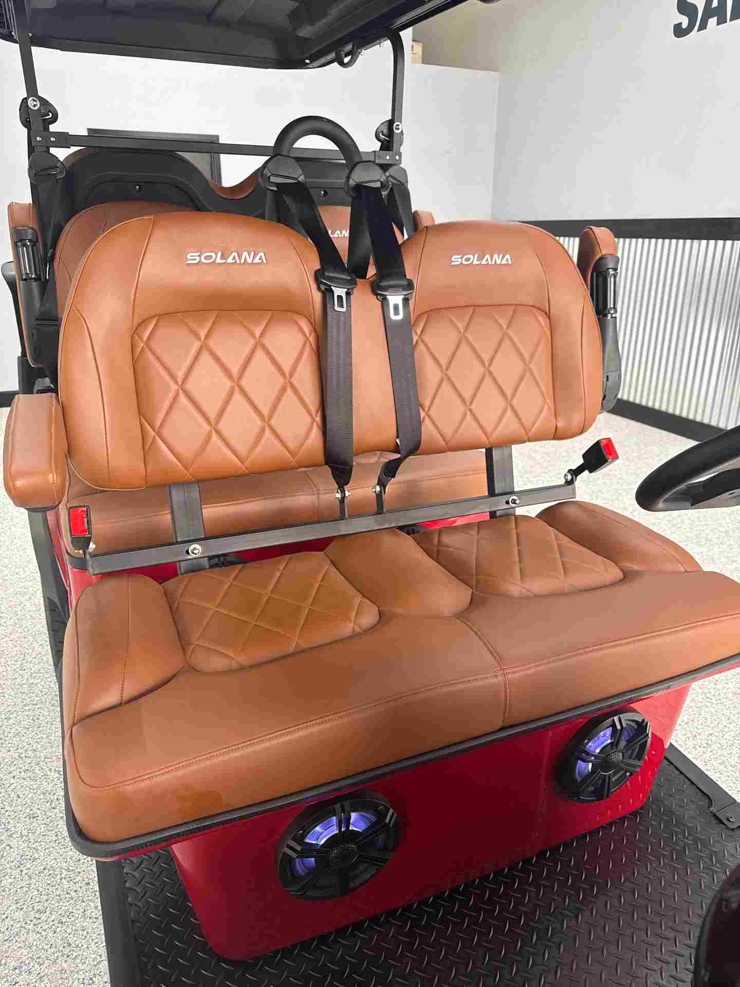New 2026 Solana F 6P in Red — photo 5 of 12