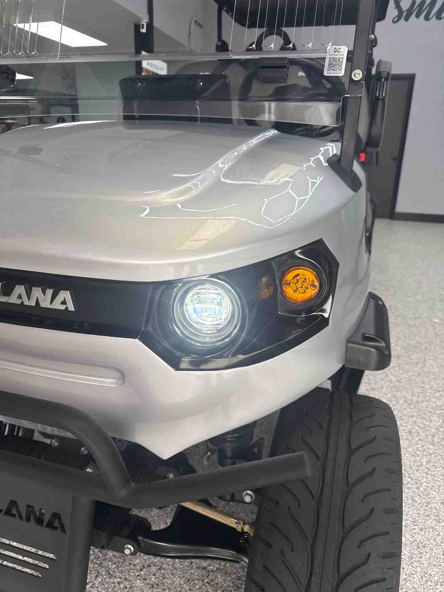 New 2026 Solana F 6P in Silver — photo 3 of 12