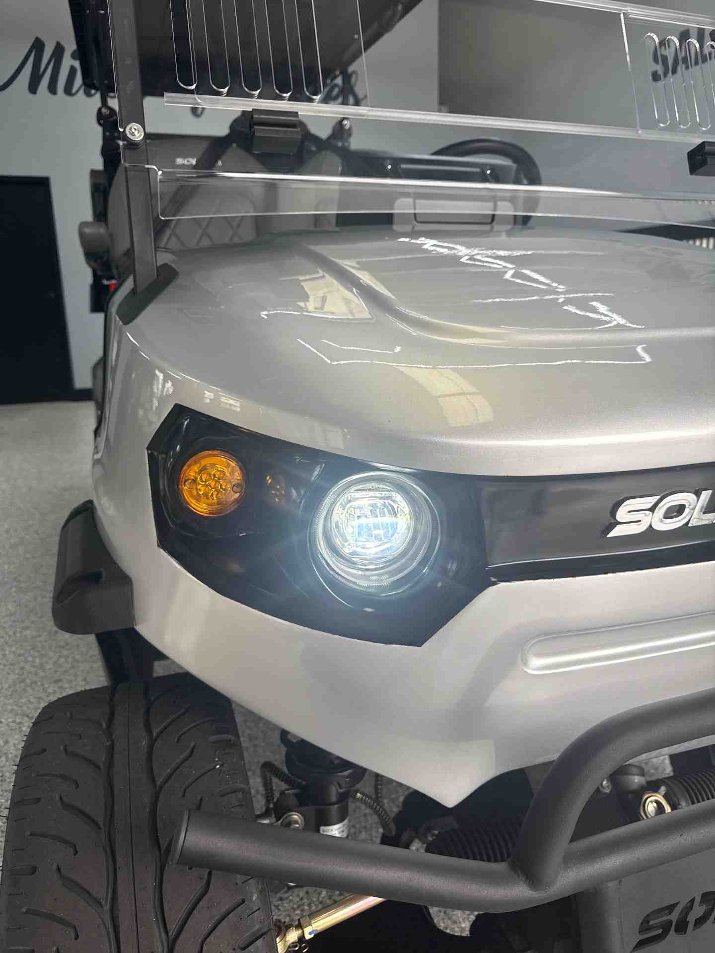 New 2026 Solana F 6P in Silver — photo 4 of 12