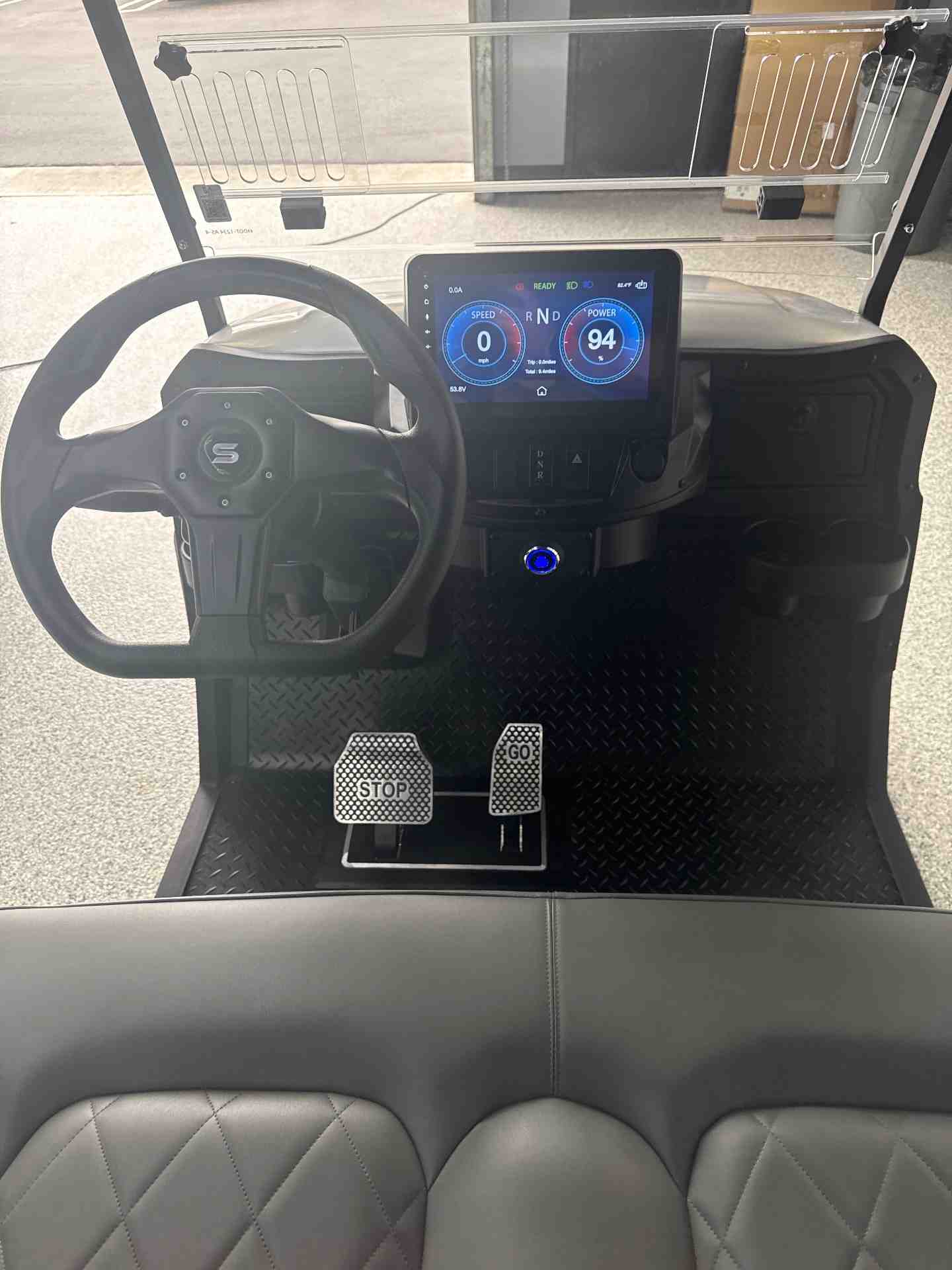 New 2026 Solana F 6P in Silver — photo 6 of 12