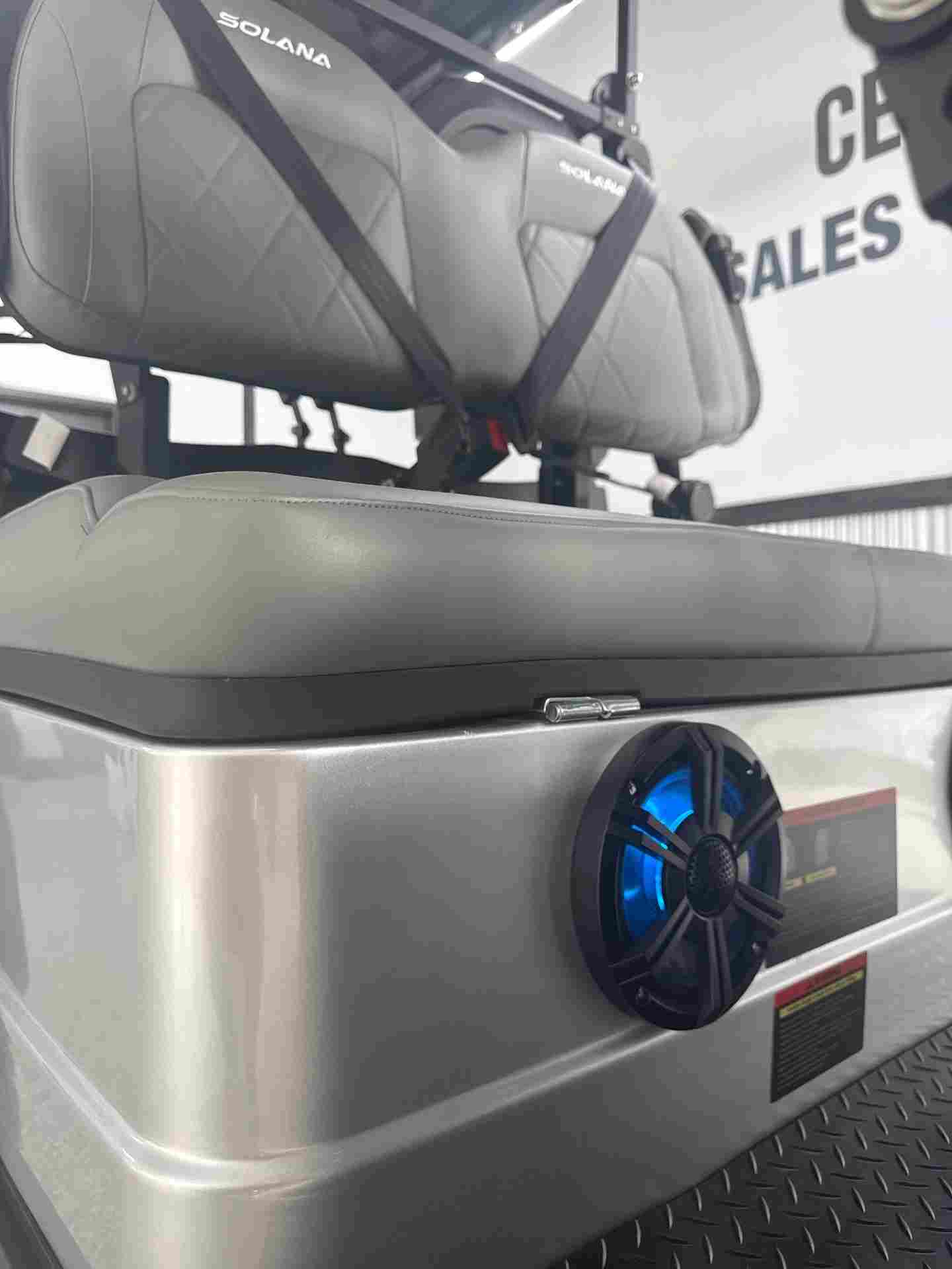 New 2026 Solana F 6P in Silver — photo 7 of 12