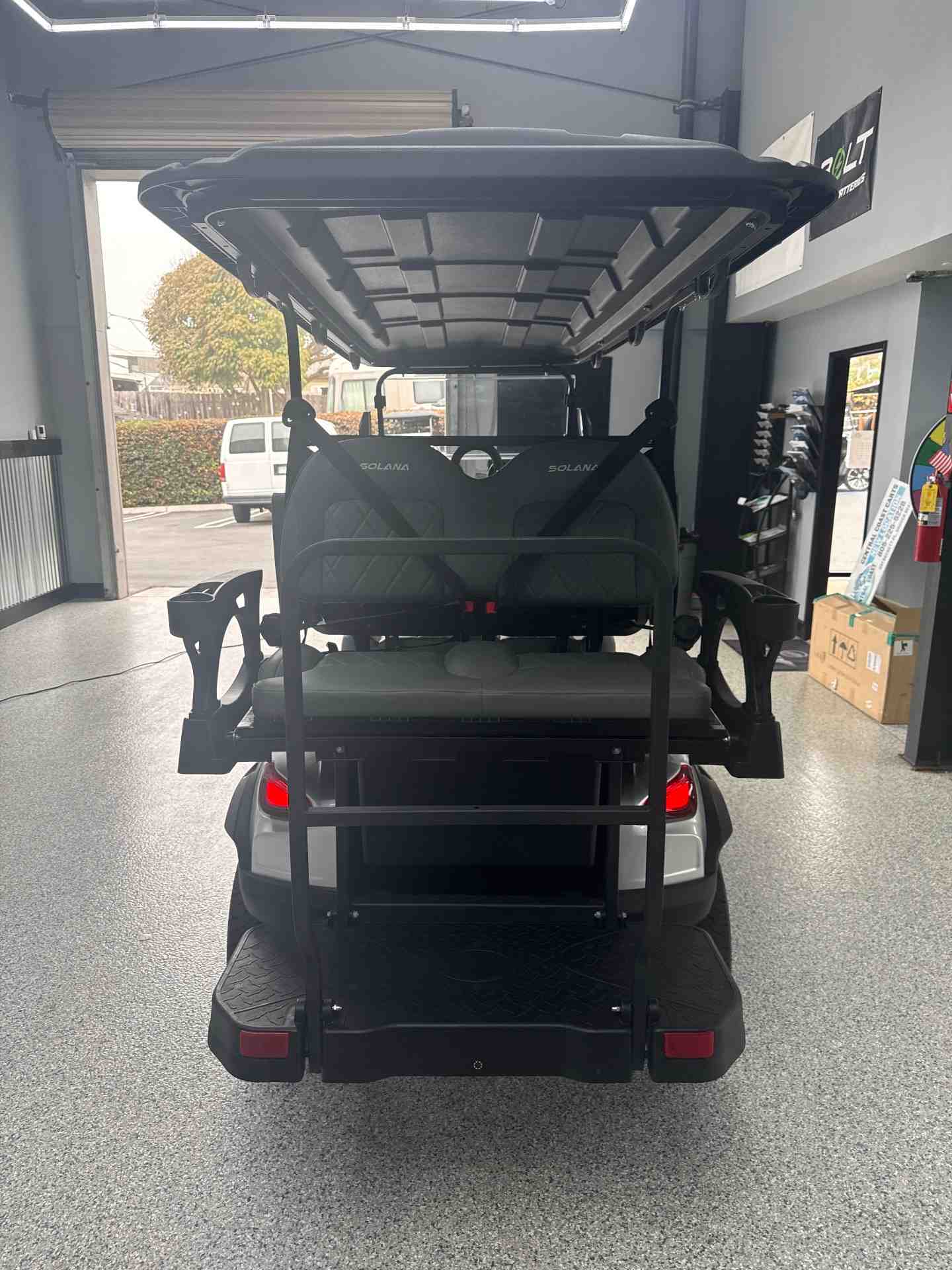 New 2026 Solana F 6P in Silver — photo 8 of 12