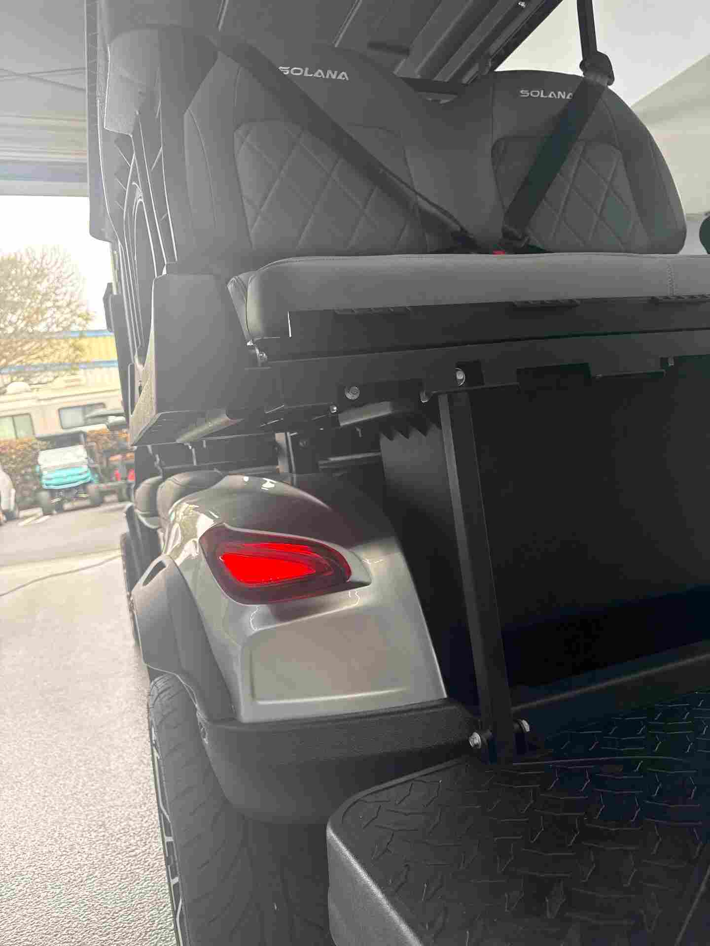 New 2026 Solana F 6P in Silver — photo 11 of 12
