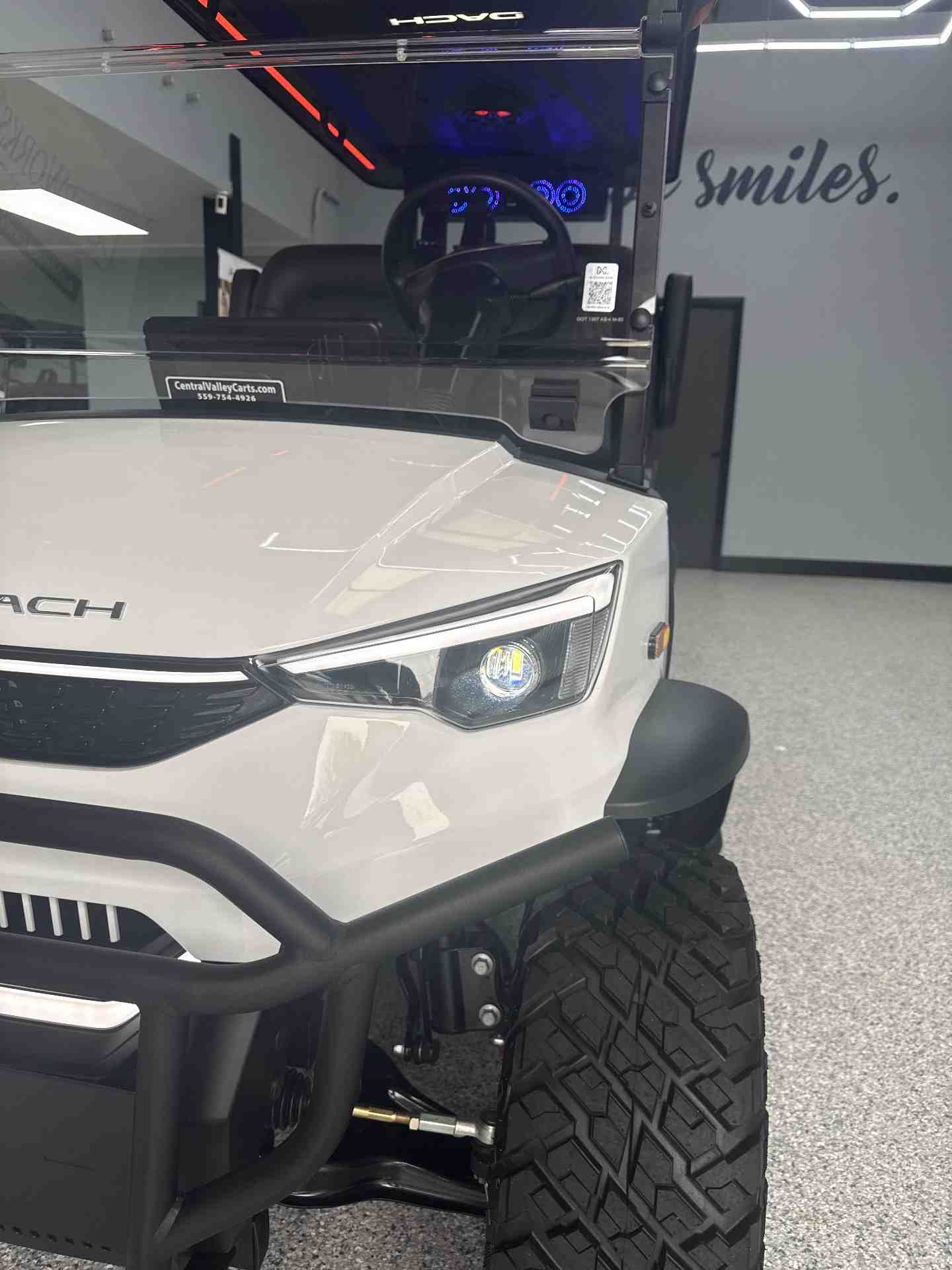 New 2026 Dach Apollo Gen 2 in White — photo 3 of 12