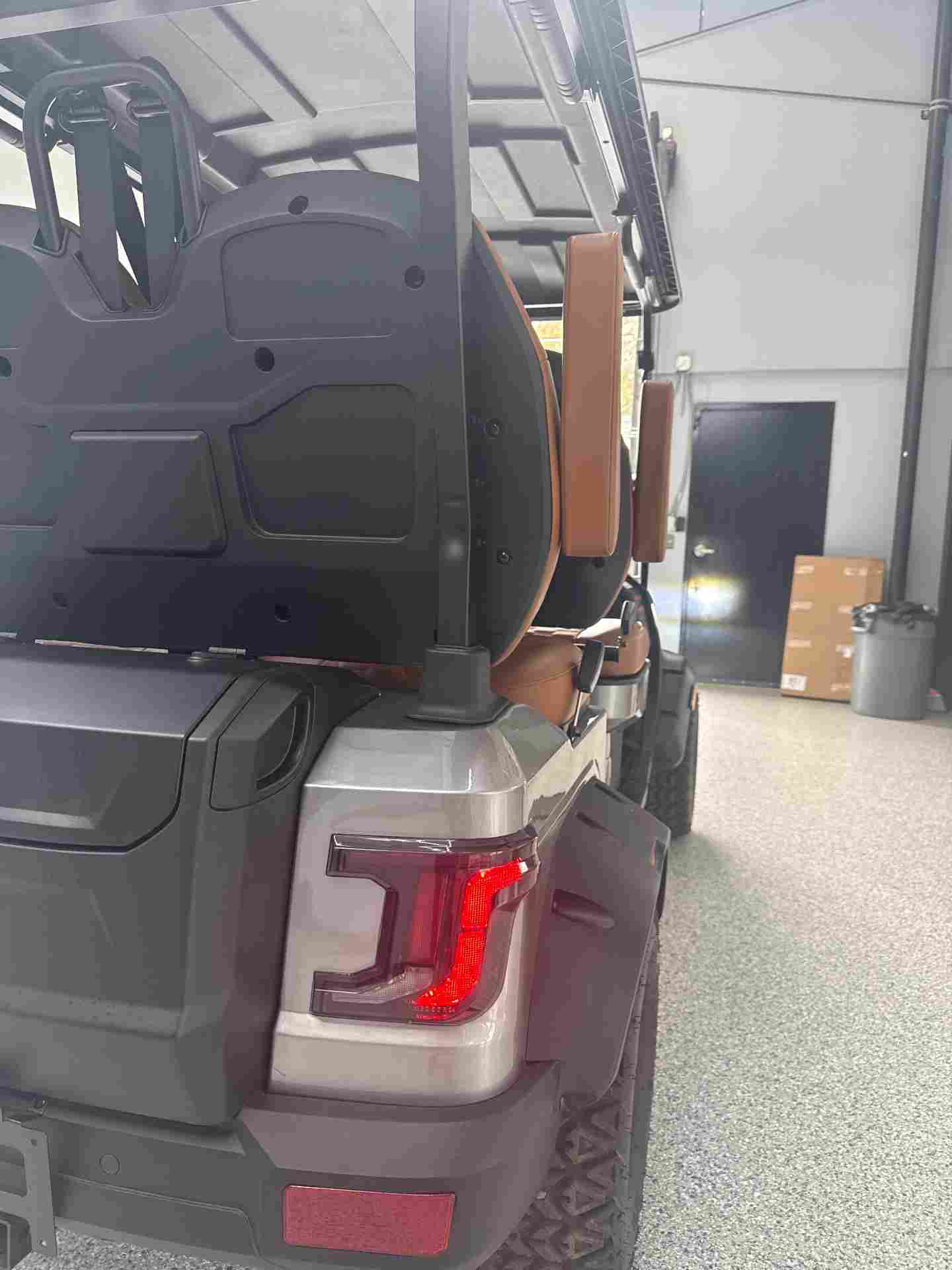 New 2026 BLP Zevo in Silver — photo 10 of 12