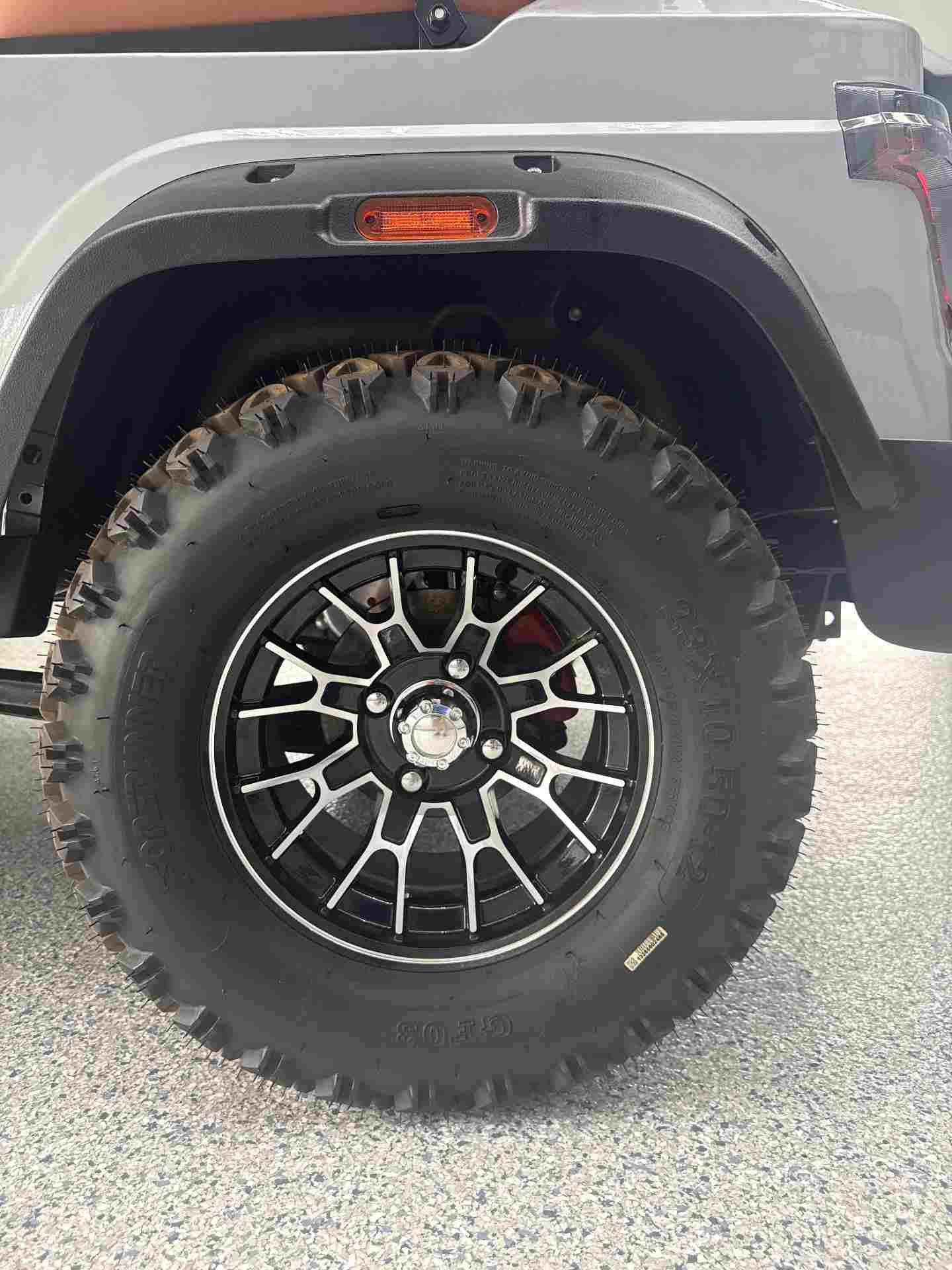 New 2026 BLP Zevo in Silver — photo 12 of 12