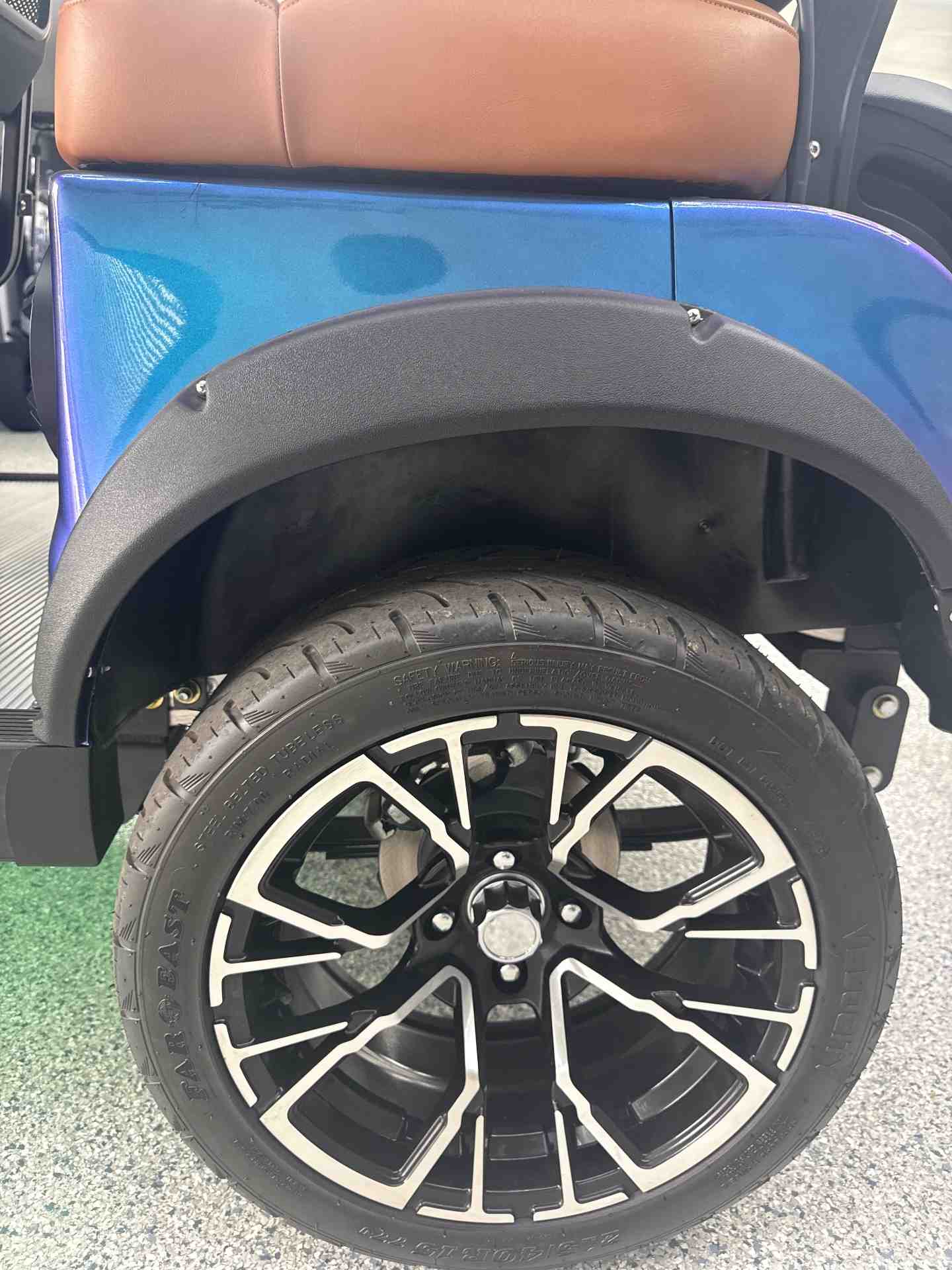 20261008_120456351_1-1 New 2026 Solana XA 4P in Chameleon Blue — photo 12 of 12