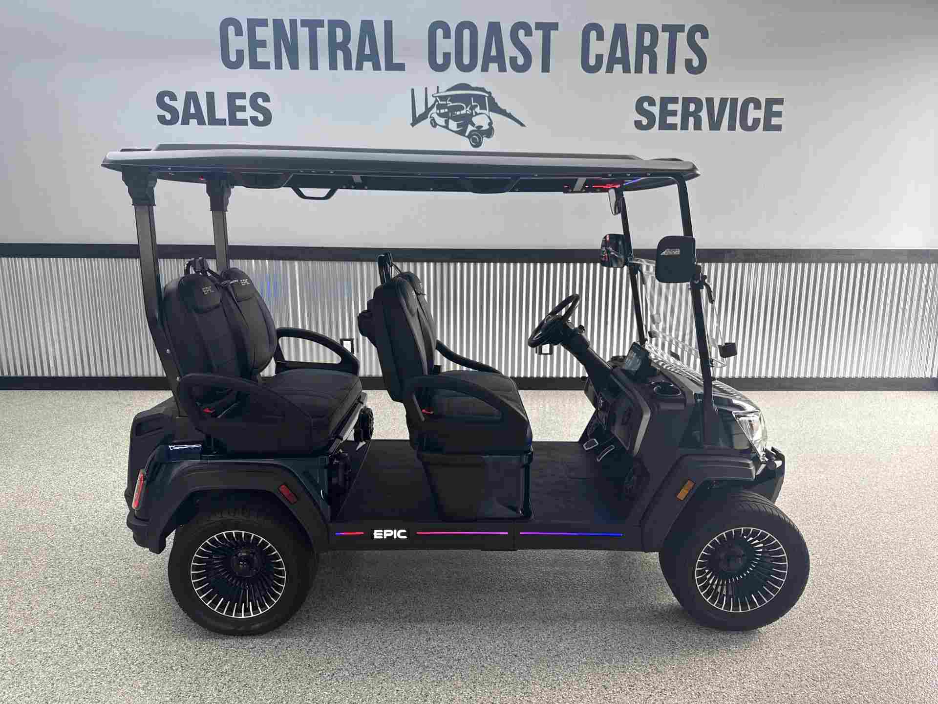 New 2025 Epic E40FX in Metallic Midnight — photo 1 of 12