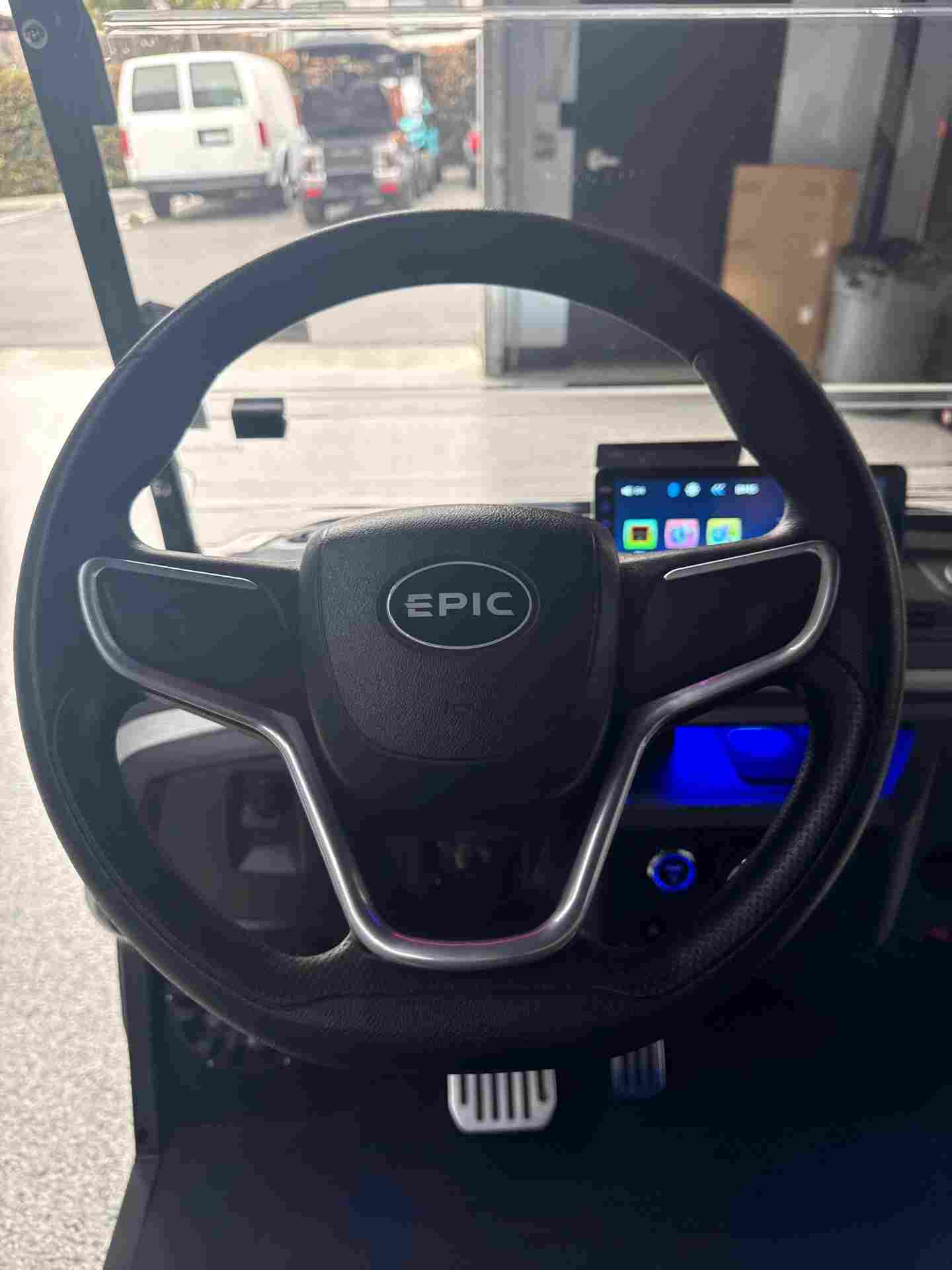 New 2025 Epic E40FX in Metallic Midnight — photo 6 of 12
