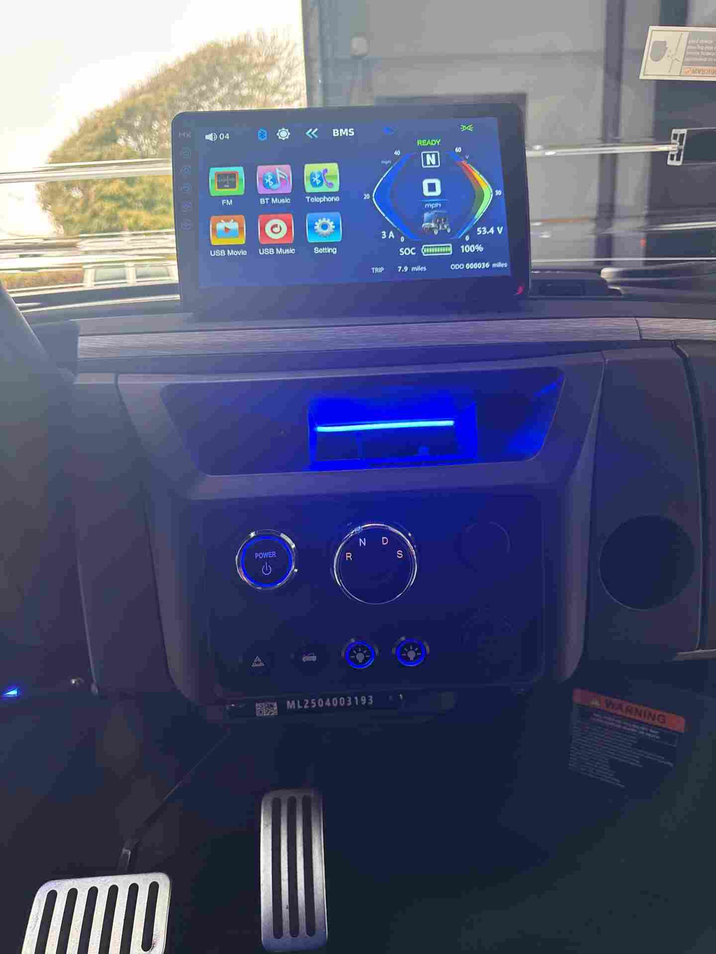 New 2025 Epic E40FX in Metallic Midnight — photo 7 of 12