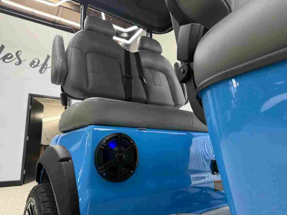 20261008_132518451_5 New 2026 Solana XA 4P in Light Blue — photo 5 of 9