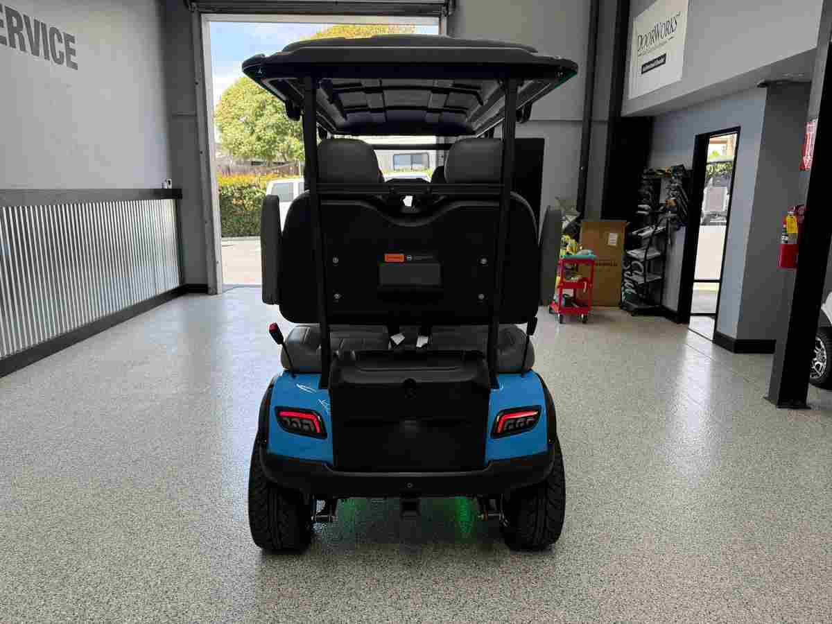 20261008_132518451_6 New 2026 Solana XA 4P in Light Blue — photo 6 of 9