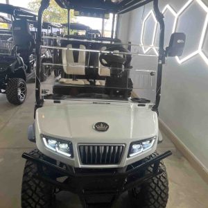 2027 Evolution D5 Maverick 4 Plus — Pearl White