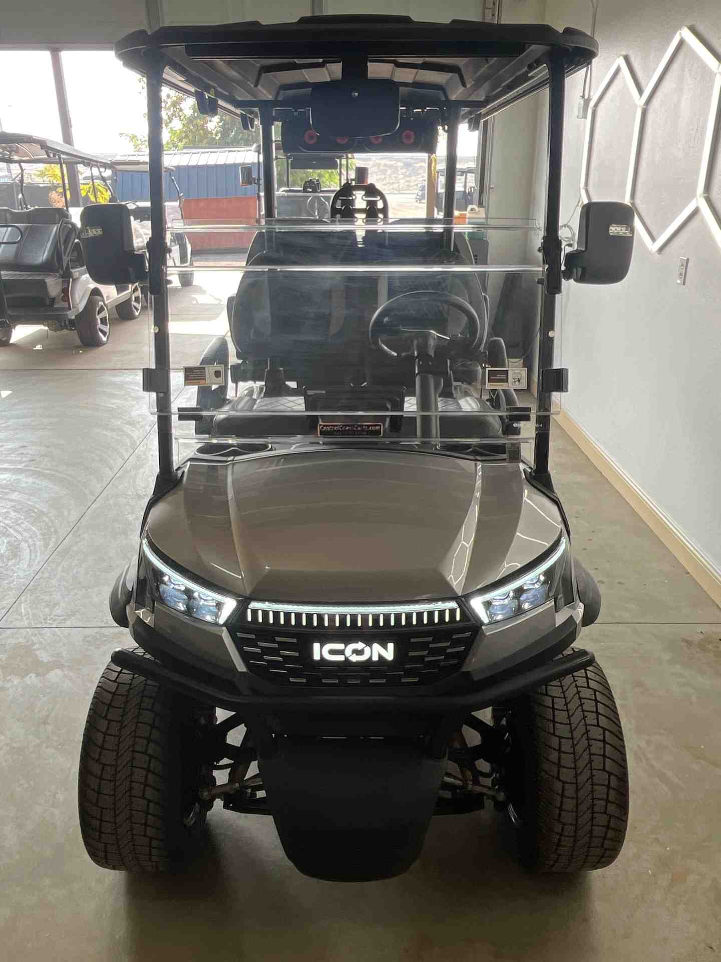 New 2026 Icon EV i40X in Silver — photo 2 of 9