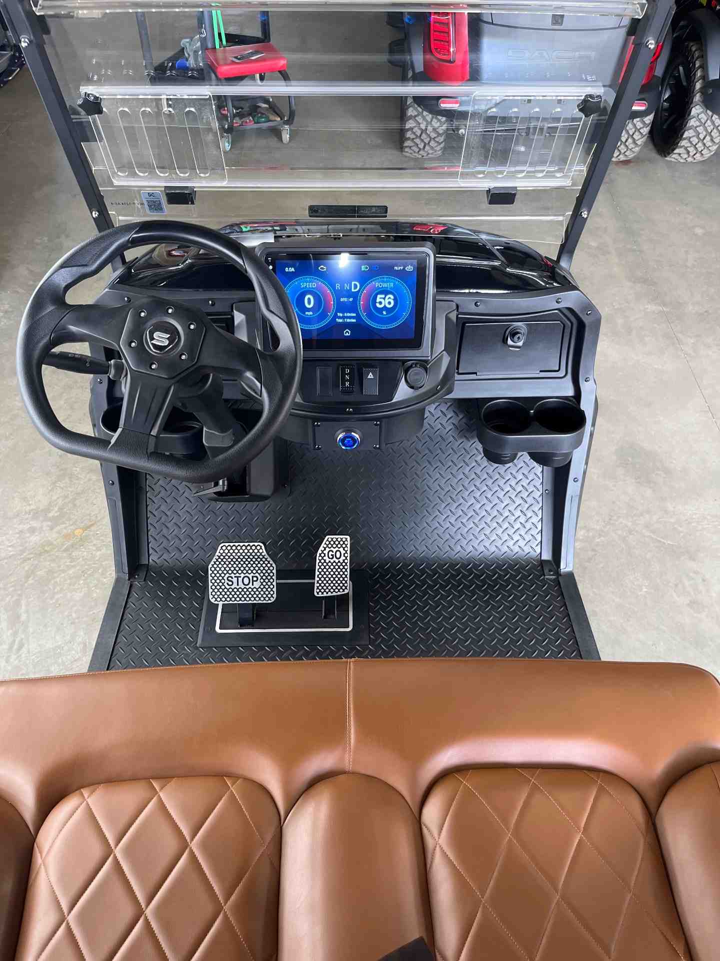 New 2026 Solana F 6P in Black — photo 9 of 9