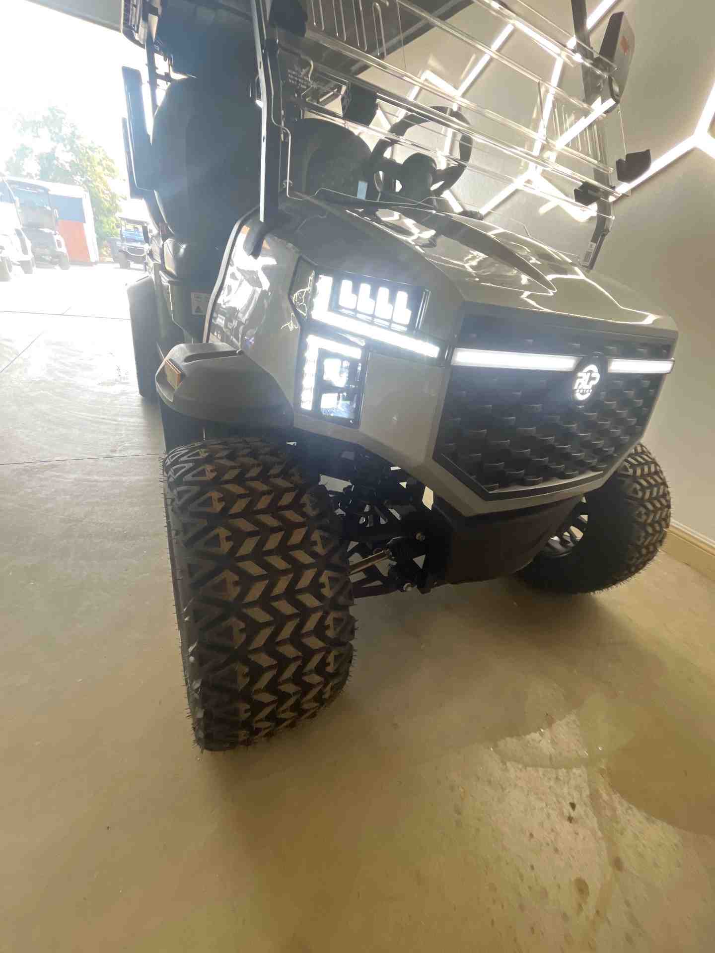 New 2026 BLP Zevo in Silver — photo 3 of 8